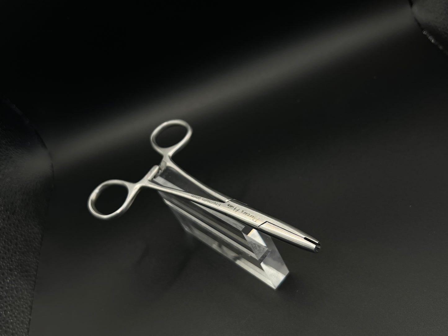Piercers Pride Microdermal Anchor Holding Forceps - 3mm