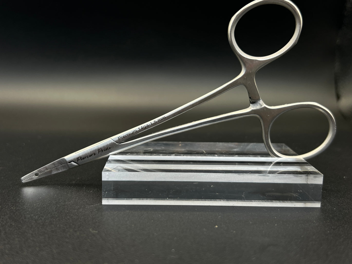 Piercers Pride Post Holder Tool 1.5mm hole-14 Gauge