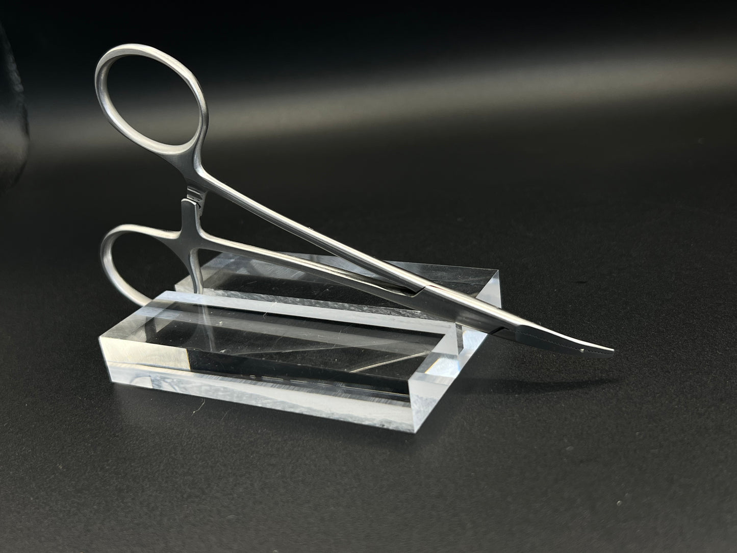 Piercers Pride Post Holder Tool - 1 mm hole - 18ga/16ga Gauge