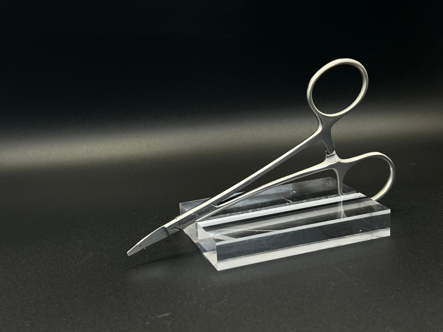 Piercers Pride Post Holder Tool - 1 mm hole - 18ga/16ga Gauge