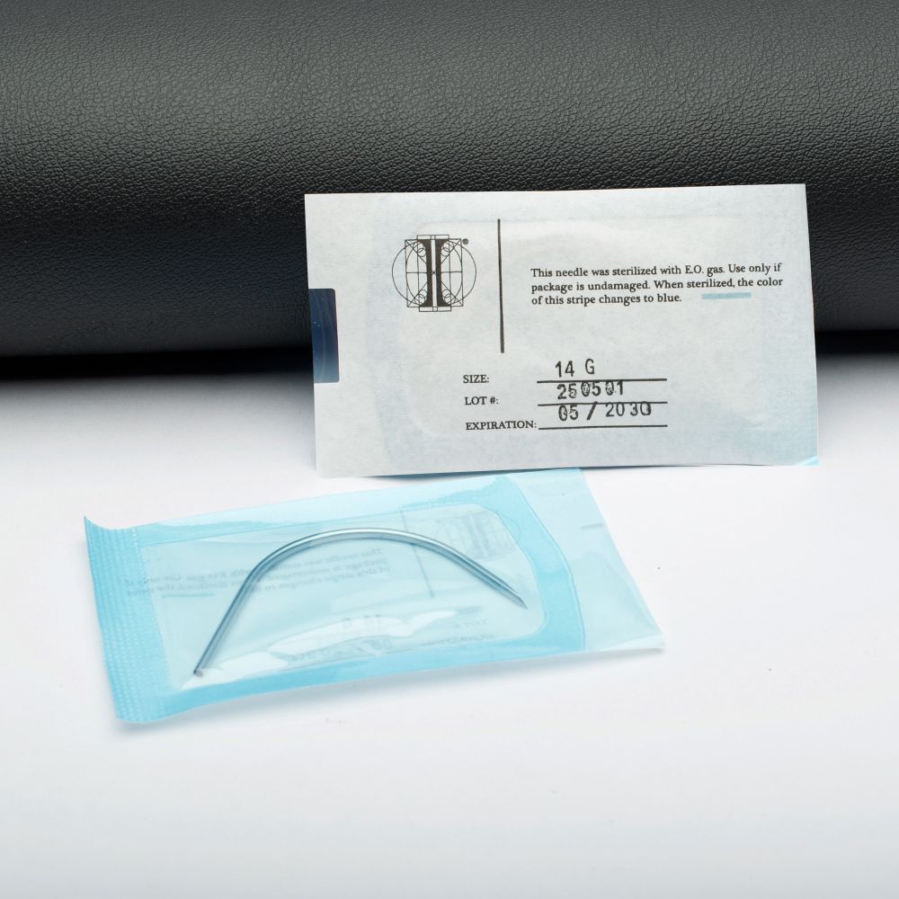 Tri-Beveled Ultra-Sharp Tips Biomedical-Grade Silicone Coated Piercing Curved Needles (50 needles per box)