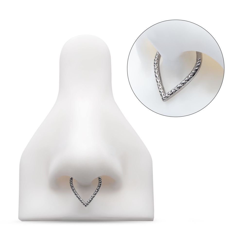 Titanium Hammered V-Shape Front Facing Hinged Segment Clicker