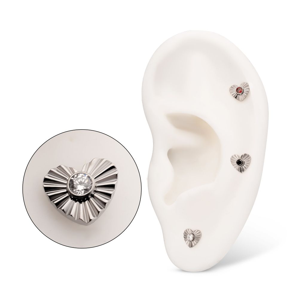 Titanium Threadless Corrugated Heart with Bezel Gem Top